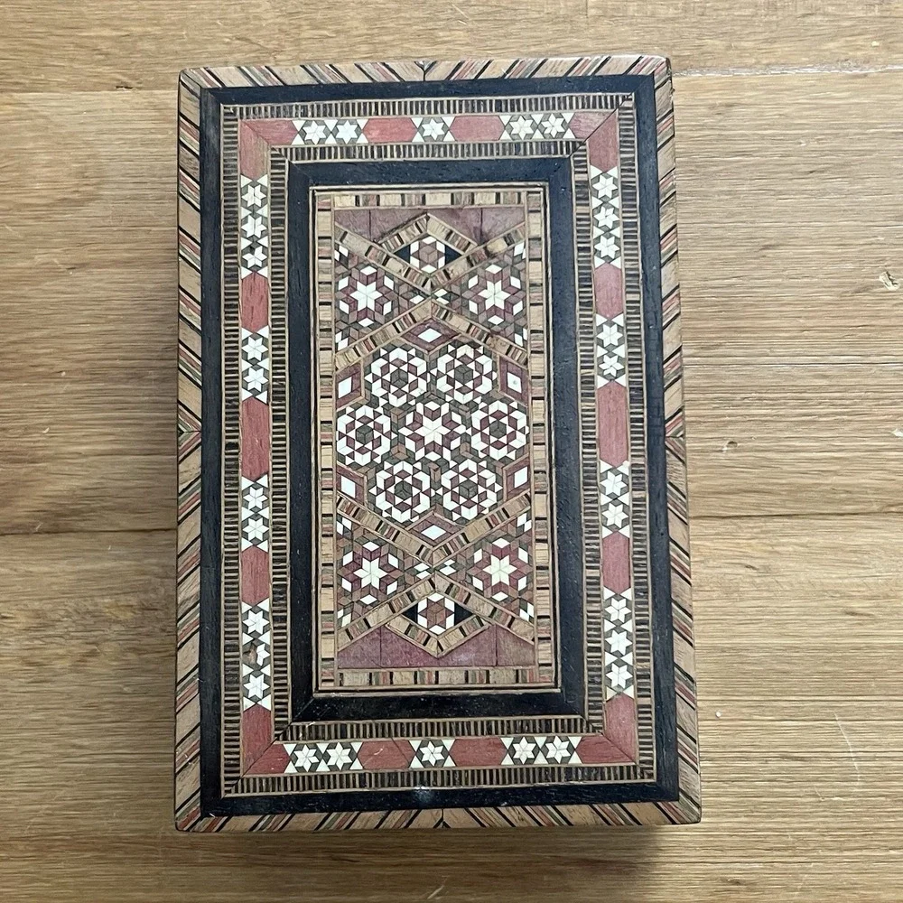 Vintage Handmade Inlaid‎ Wood Mosaic Marquetry Jewelry Trinket Box Artisan